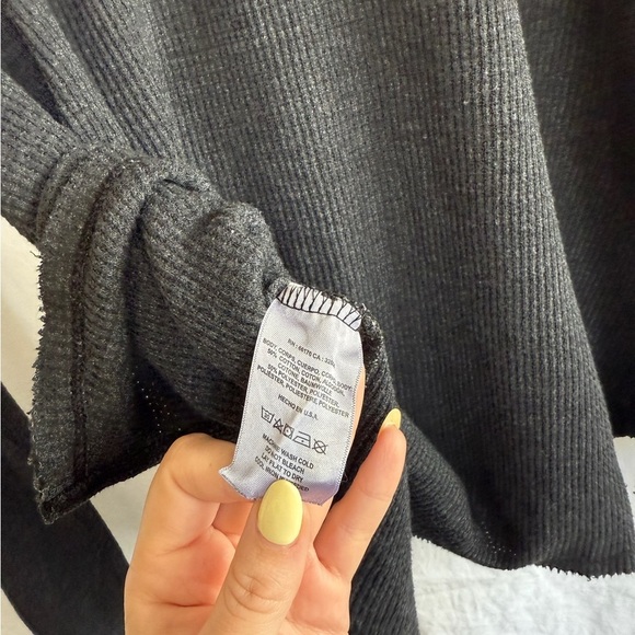 Anthropologie T.la Nadia Thermal Waffle Knit Gray Long Sleeve Top Size Small - Picture 8 of 16